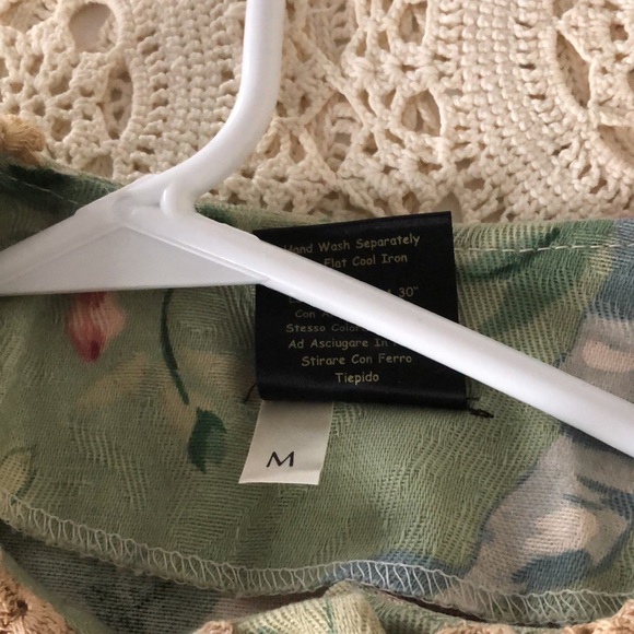 CUTE VINTAGE CABBAGE FLORAL LIL JACKET WITH VINTAGE CROCHETED COLLAR… - Picture 4 of 5